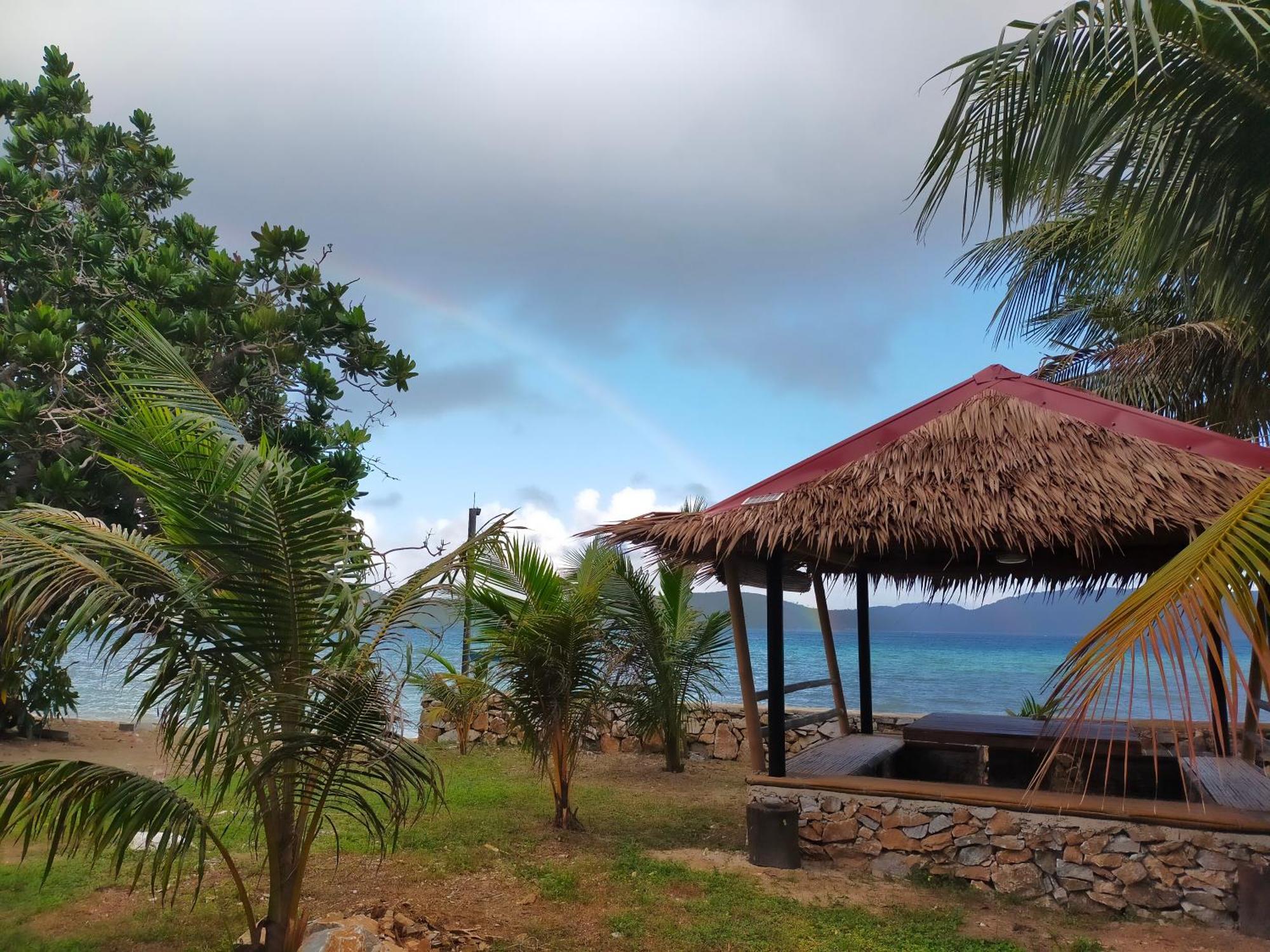 Sea U Inn Romblon エクステリア 写真